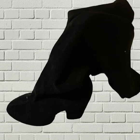 4 EVER 21 SUEDE BOOTS - Picture 5 of 5